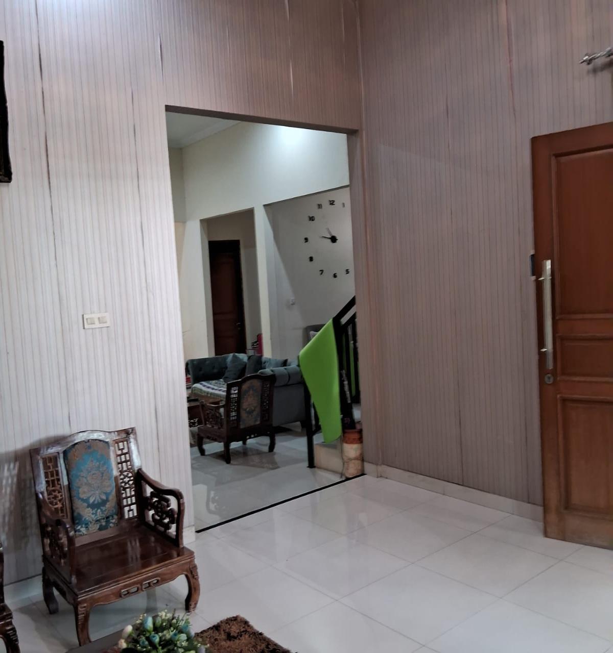 Dijual Rumah 2 Lantai di Anggrek Loka, Graha Raya - Siap Huni! - Foto 13