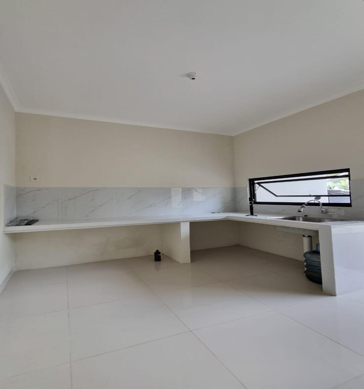Dijual rumah baru siap huni di sektor 9 Bintaro Jaya Tangerang Selatan