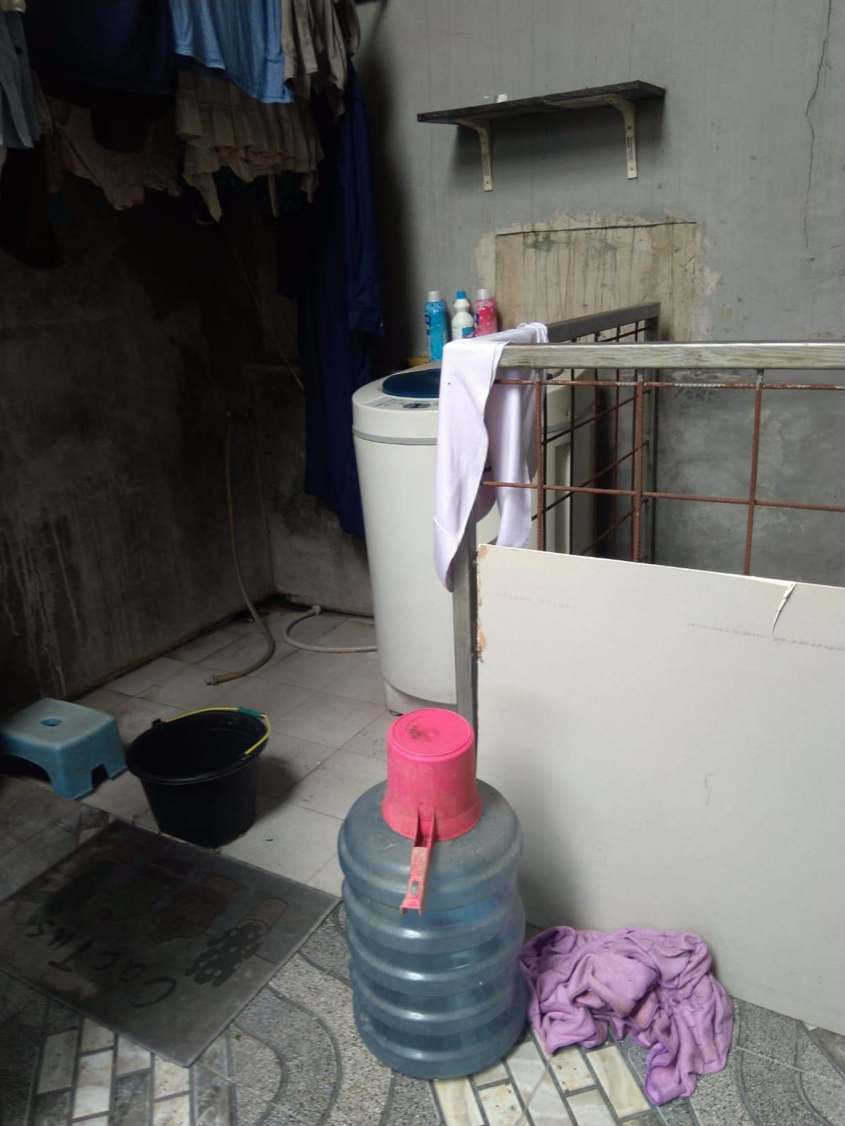 Rumah Minimalis Satu Setengah Lantai di Duta Bintaro Cluster Tampak Siring - Foto 10