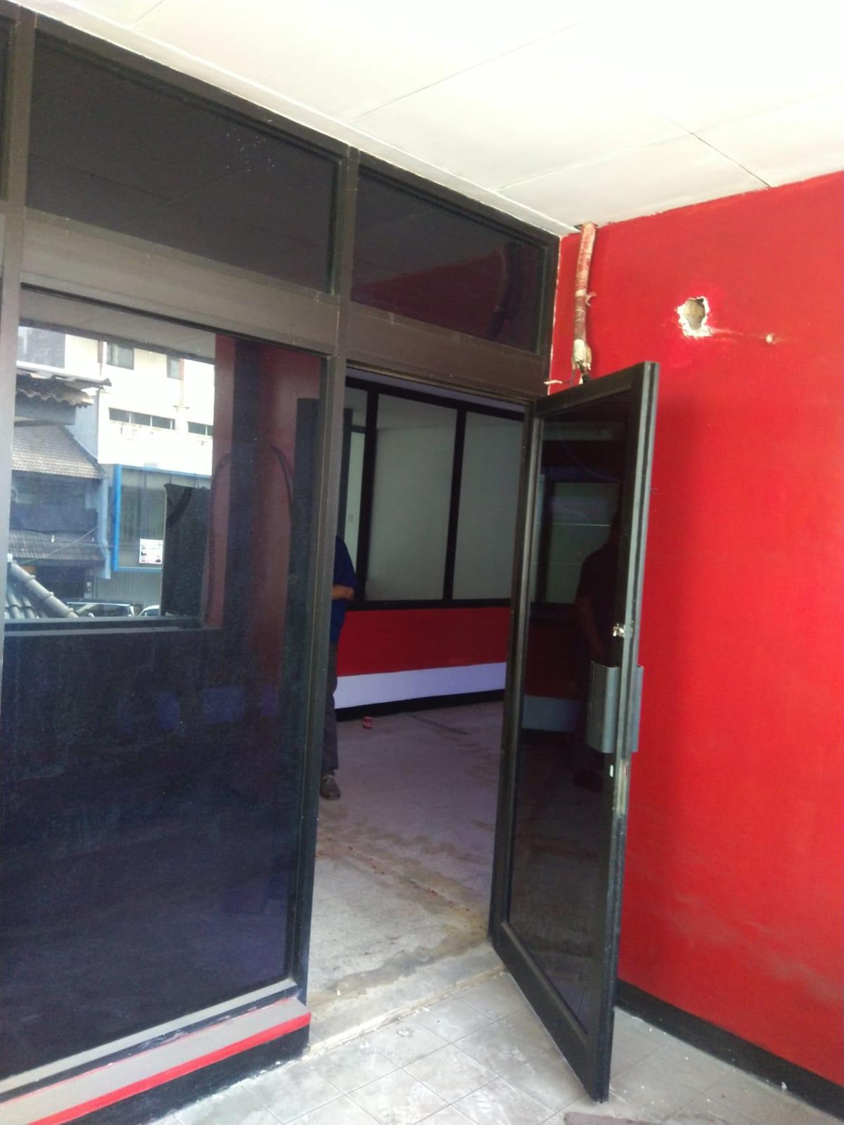 Dijual Cepat Ruko 2 Lantai Depan , RS Pondok Indah Jakarta Selatan - Foto 10