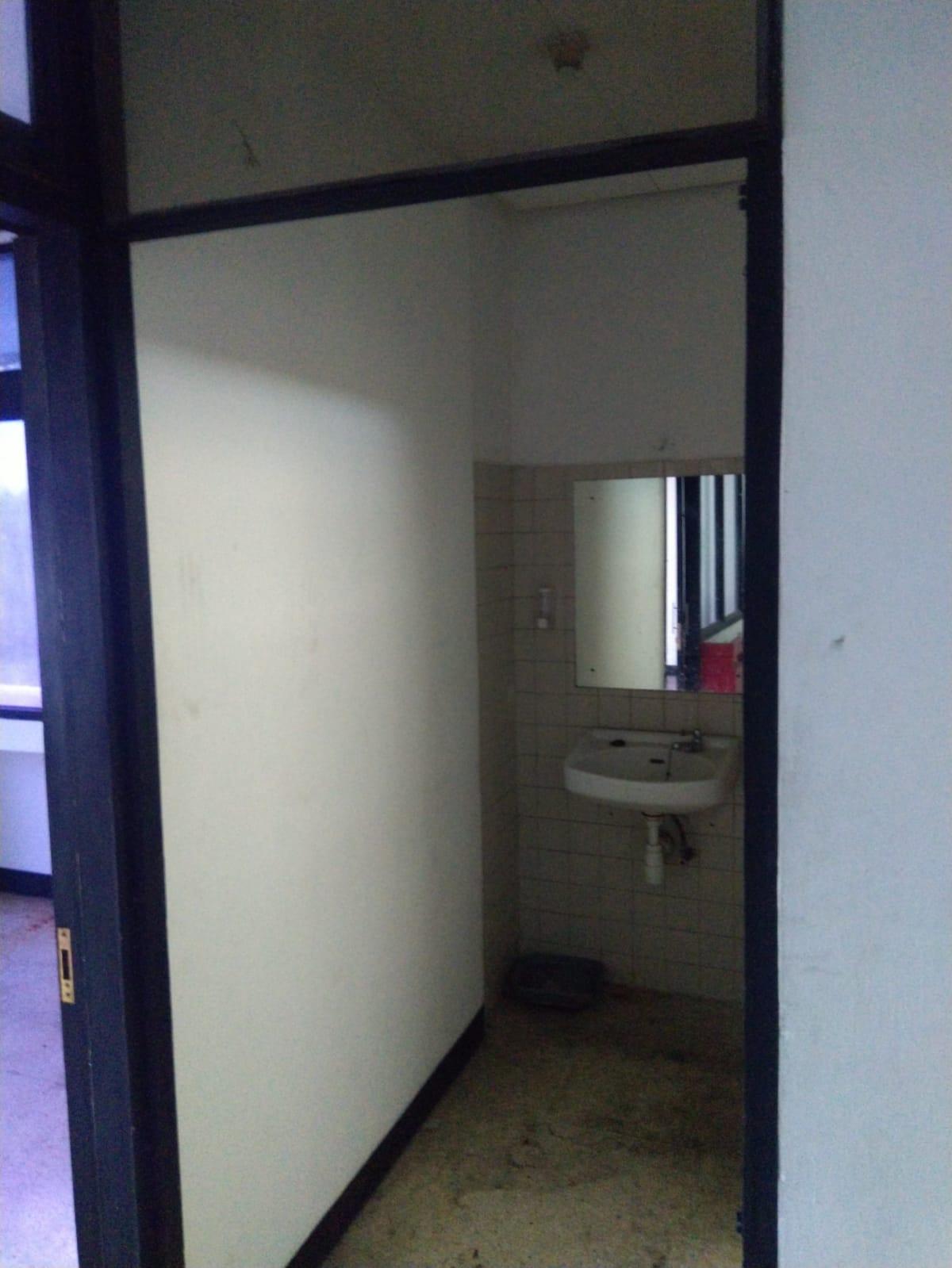 Dijual Cepat Ruko 2 Lantai Depan , RS Pondok Indah Jakarta Selatan - Foto 15