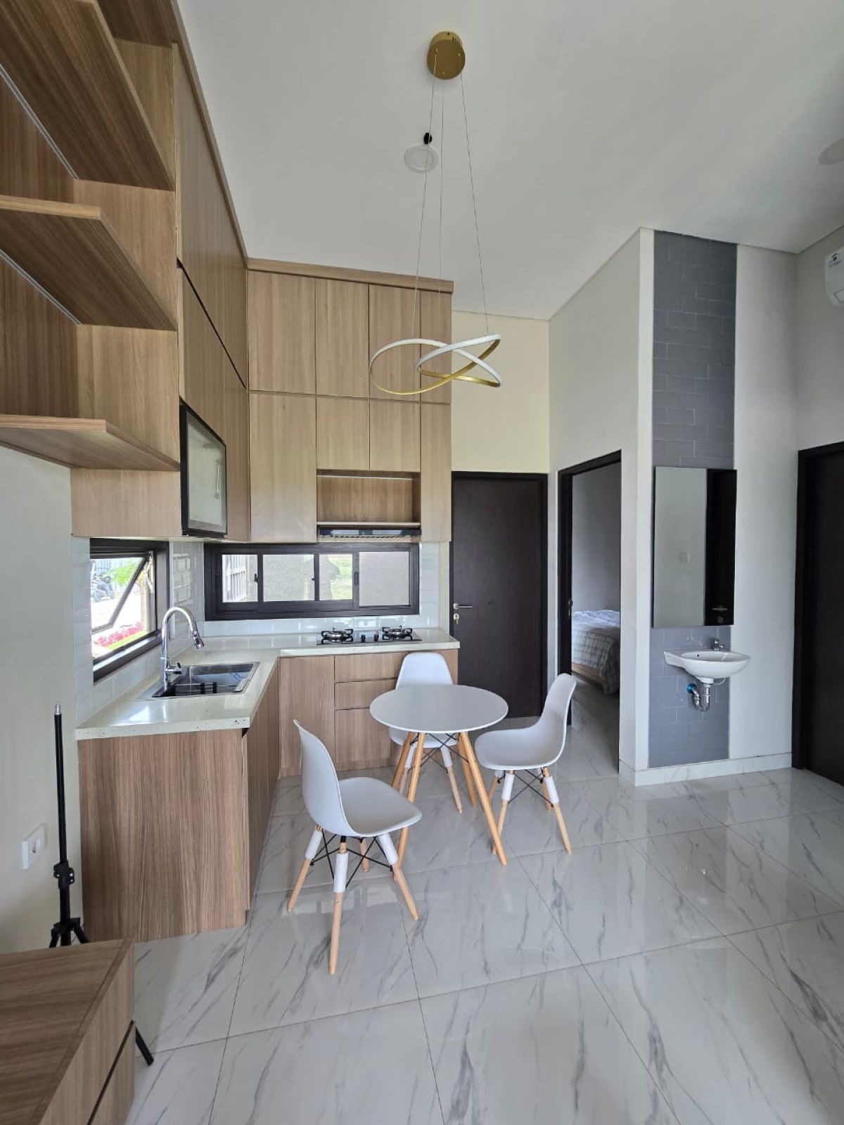 Rumah Baru Minimalis Modern Dengan Konsep Smart Home, Lokasi Dekat Jalan Raya Baki Solo Baru - Foto 3