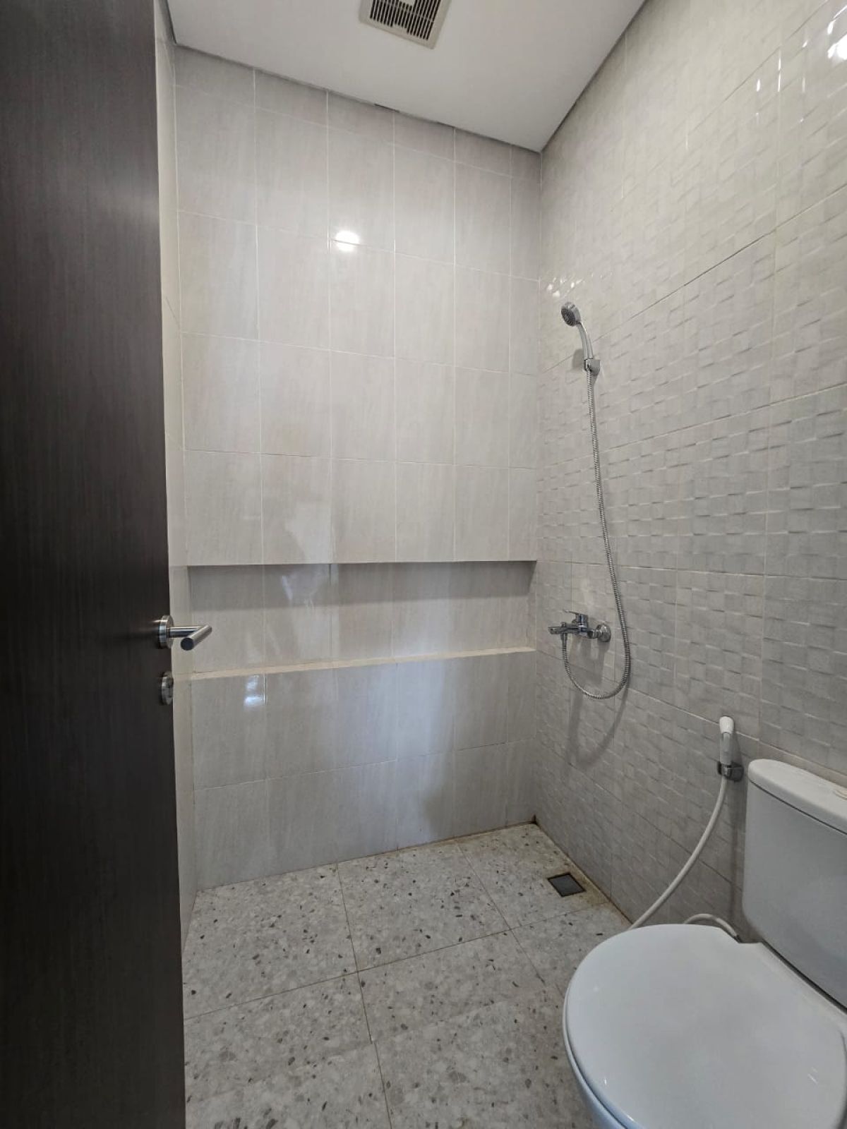 Rumah Baru Minimalis Modern Dengan Konsep Smart Home, Lokasi Dekat Jalan Raya Baki Solo Baru - Foto 5