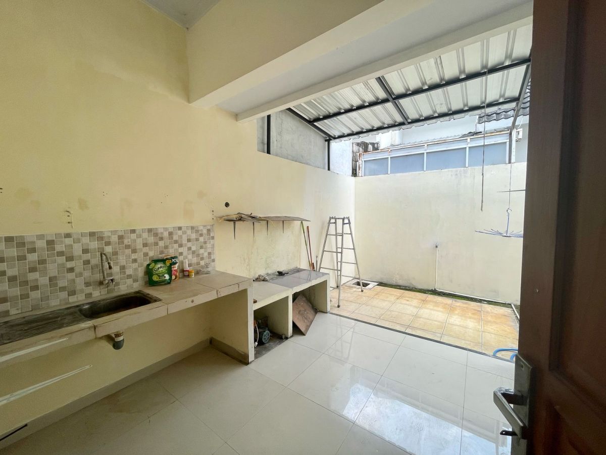 Dijual Rumah di Cluster Gentan Solo - Foto 12