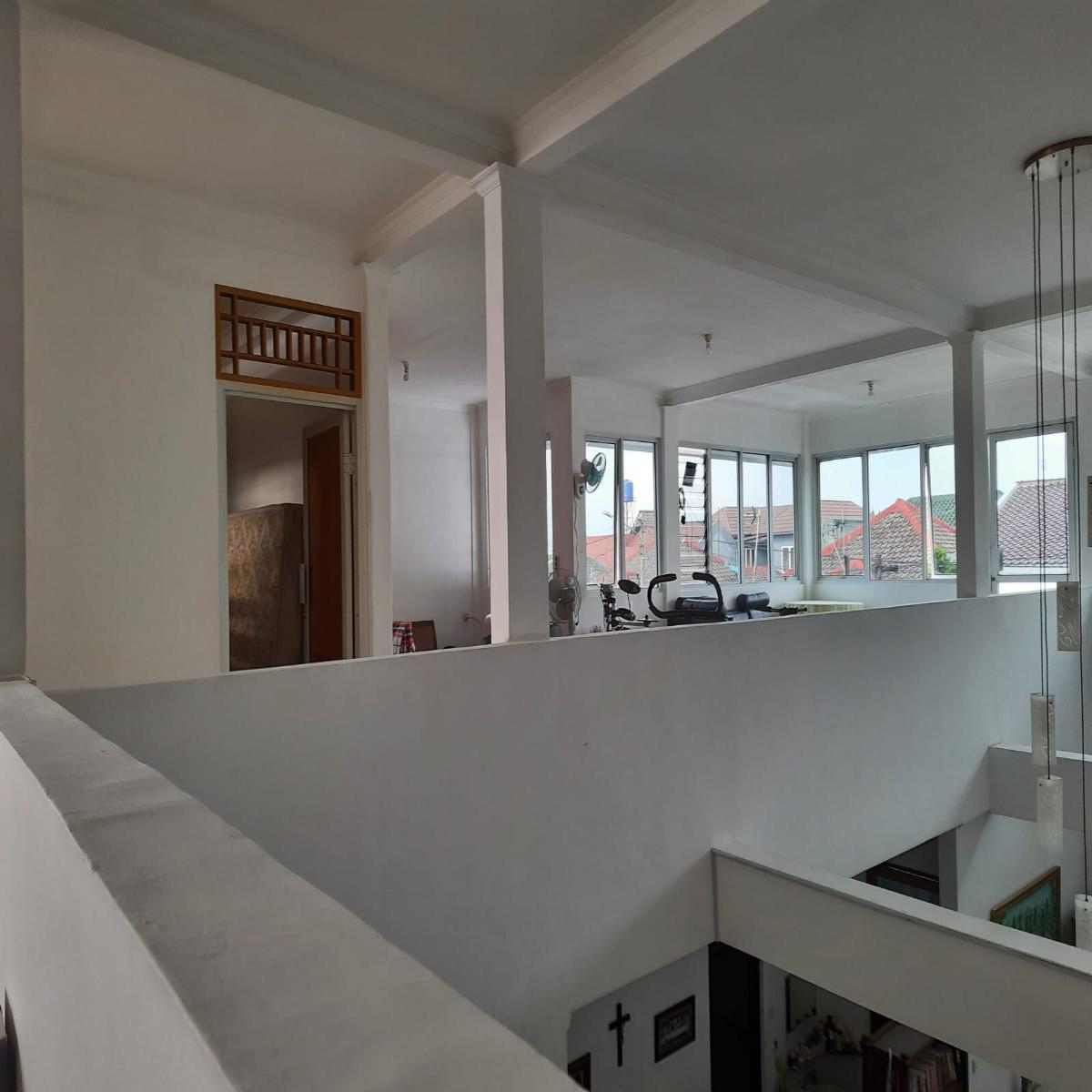 Rumah Minimalis Modern Dua Lantai Dalam Cluster Perumahan Taman Yasmin - Foto 7