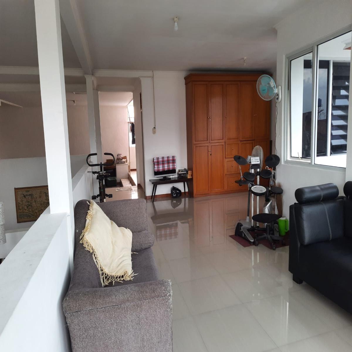 Rumah Minimalis Modern Dua Lantai Dalam Cluster Perumahan Taman Yasmin - Foto 12