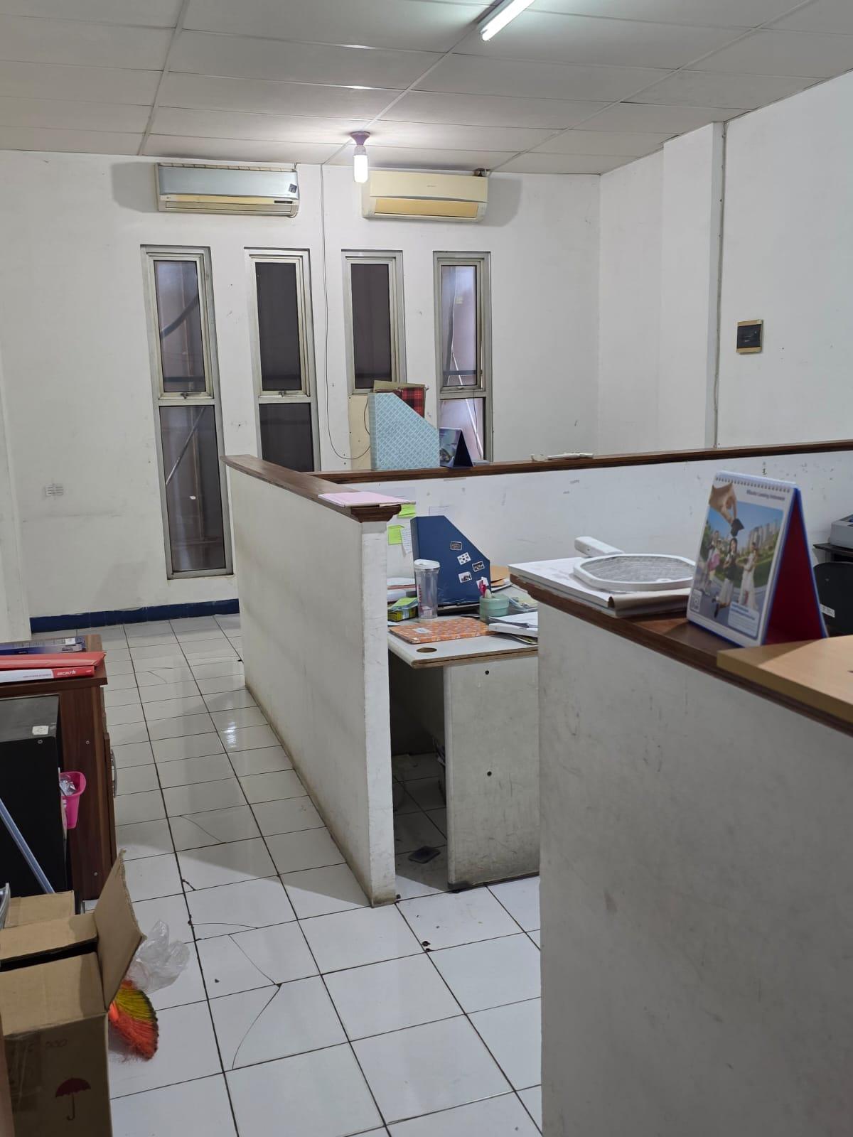 Disewakan Ruko Lokasi Premium di Jantung Kota Bogor – DR. Semeru - Foto 8