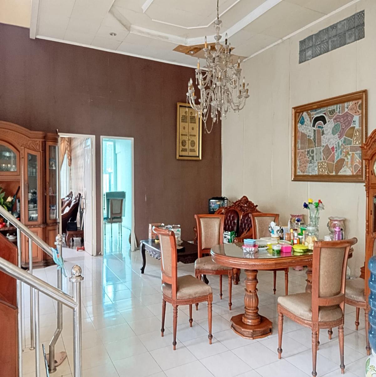 Dijual Cepat Rumah Luas 3 Lantai dengan 6 KT di Karang Tengah Tangerang - Foto 9