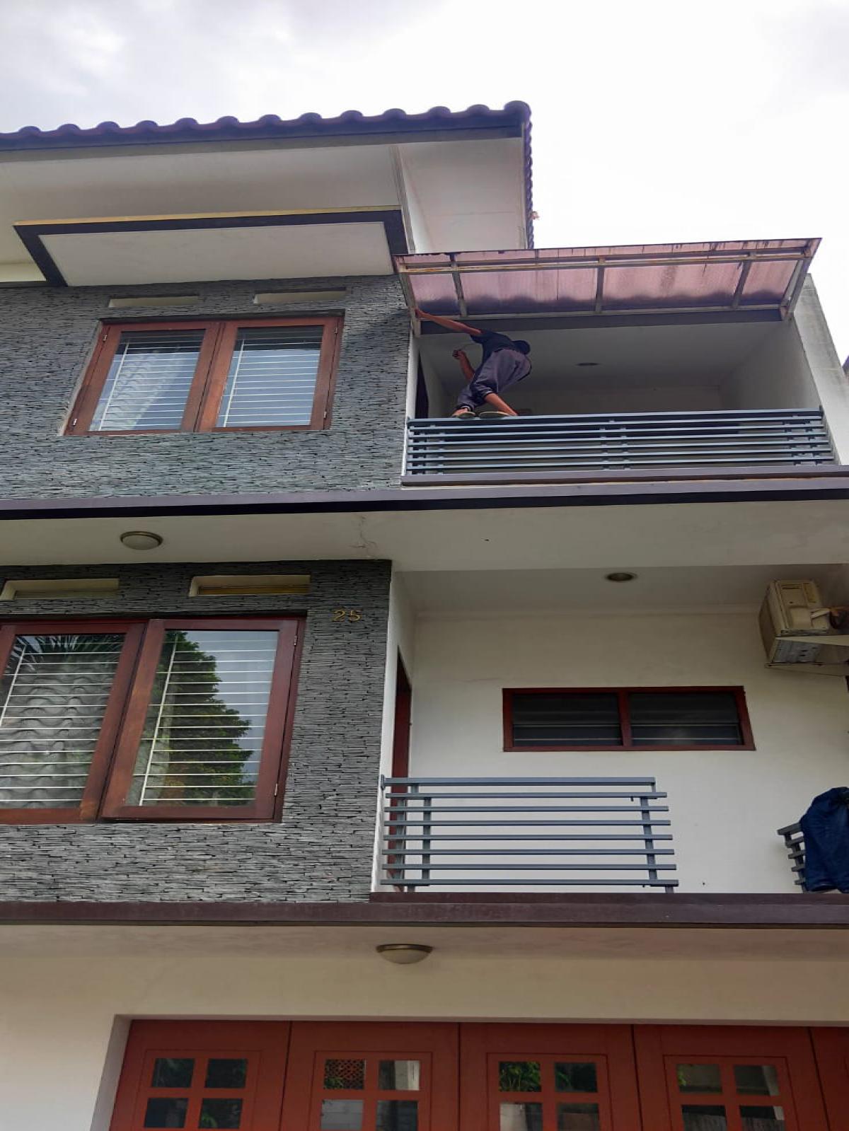 Disewakan Rumah di Jalan Rengganis Villa Duta Baranangsiang Kota Bogor Timur - Foto 2