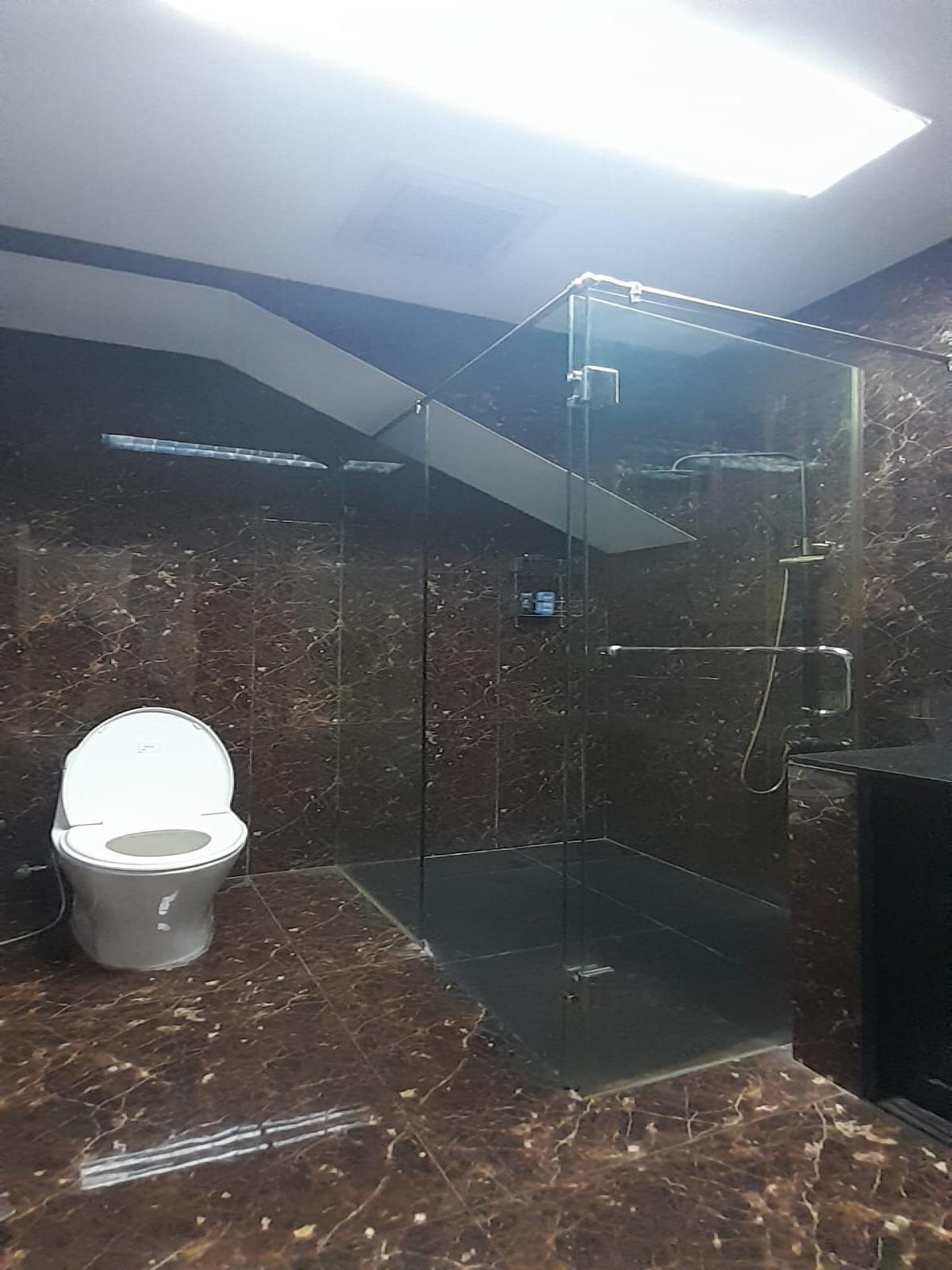 Rumah Luas Dan Mewah Dengan Private Pool Dijual Di Puri Hijau Town House, Ciputat - Foto 8