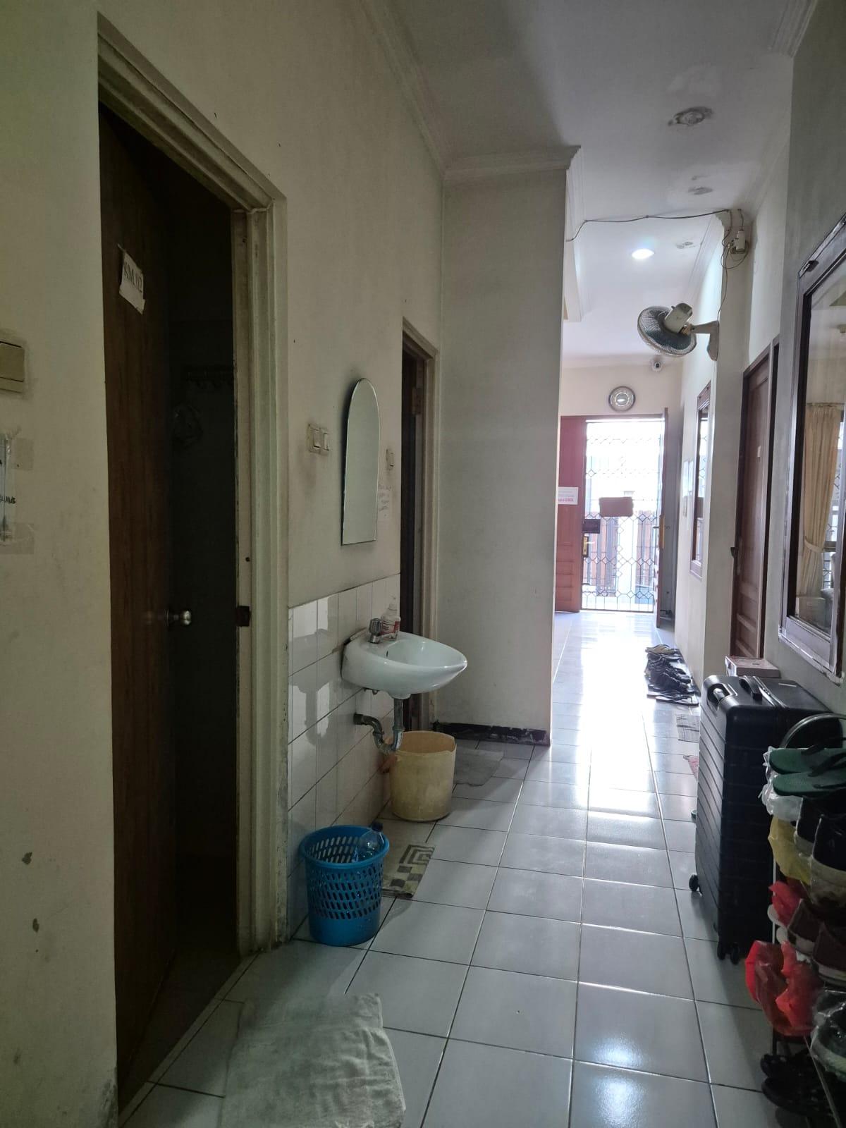 Dijual  Rumah Kos-kos an di Janur Kuning Jakarta Utara - Foto 6