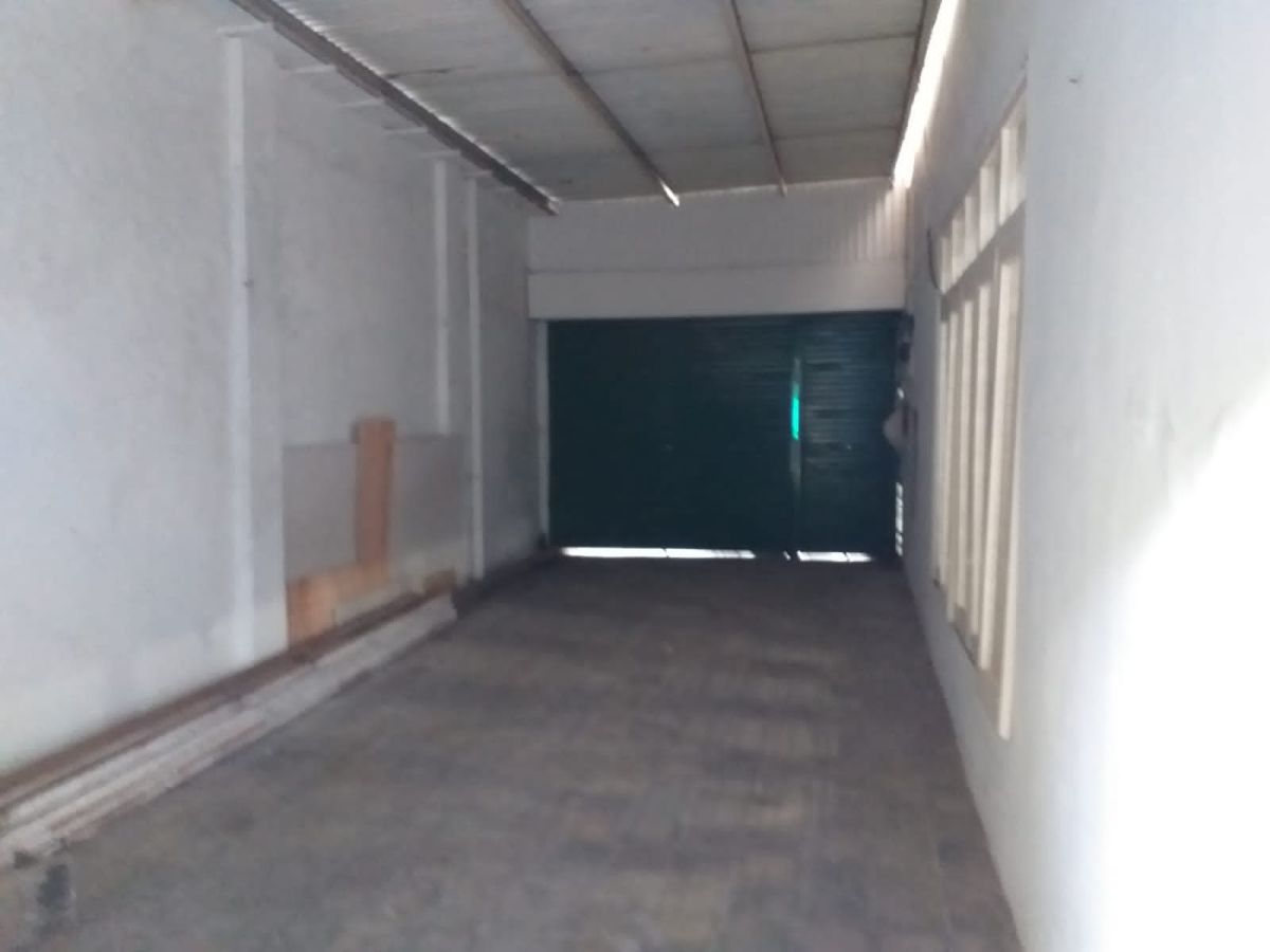 Dijual Rumah Tengah Kota Strategis, Lokasi di Laweyan - Solo - Foto 7