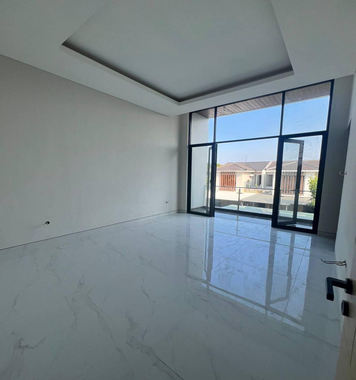 Jual Rumah Lokasi Premium @Dian Istana Surabaya Barat - Foto 5