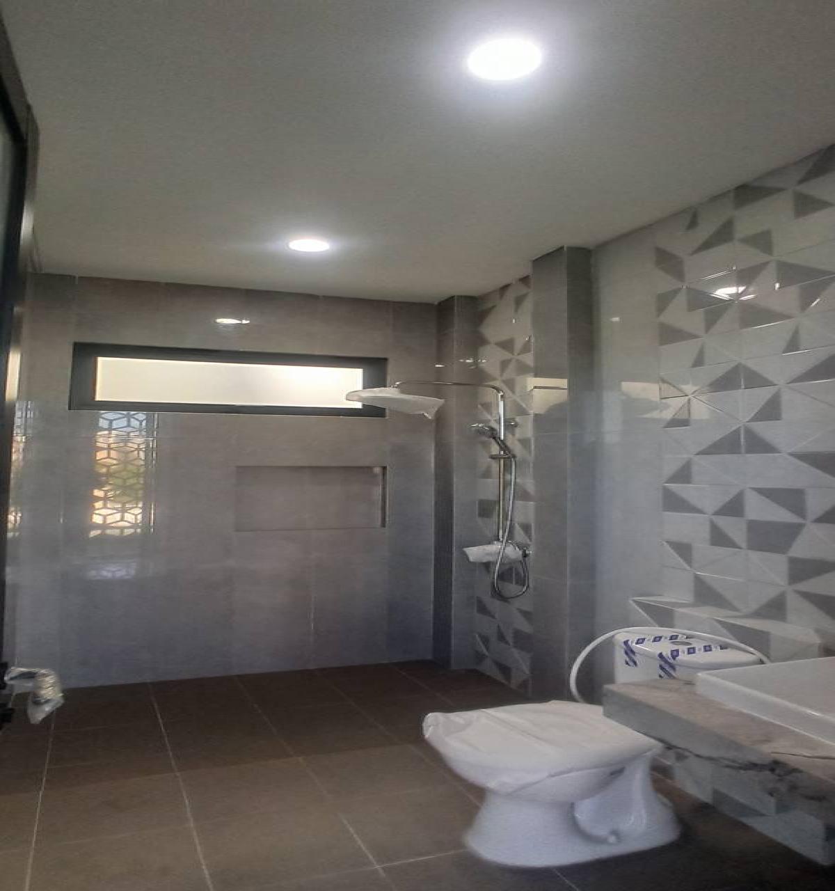 Jual Cepat Turun Harga Rumah Modern @Dian Istana Surabaya Barat - Foto 8