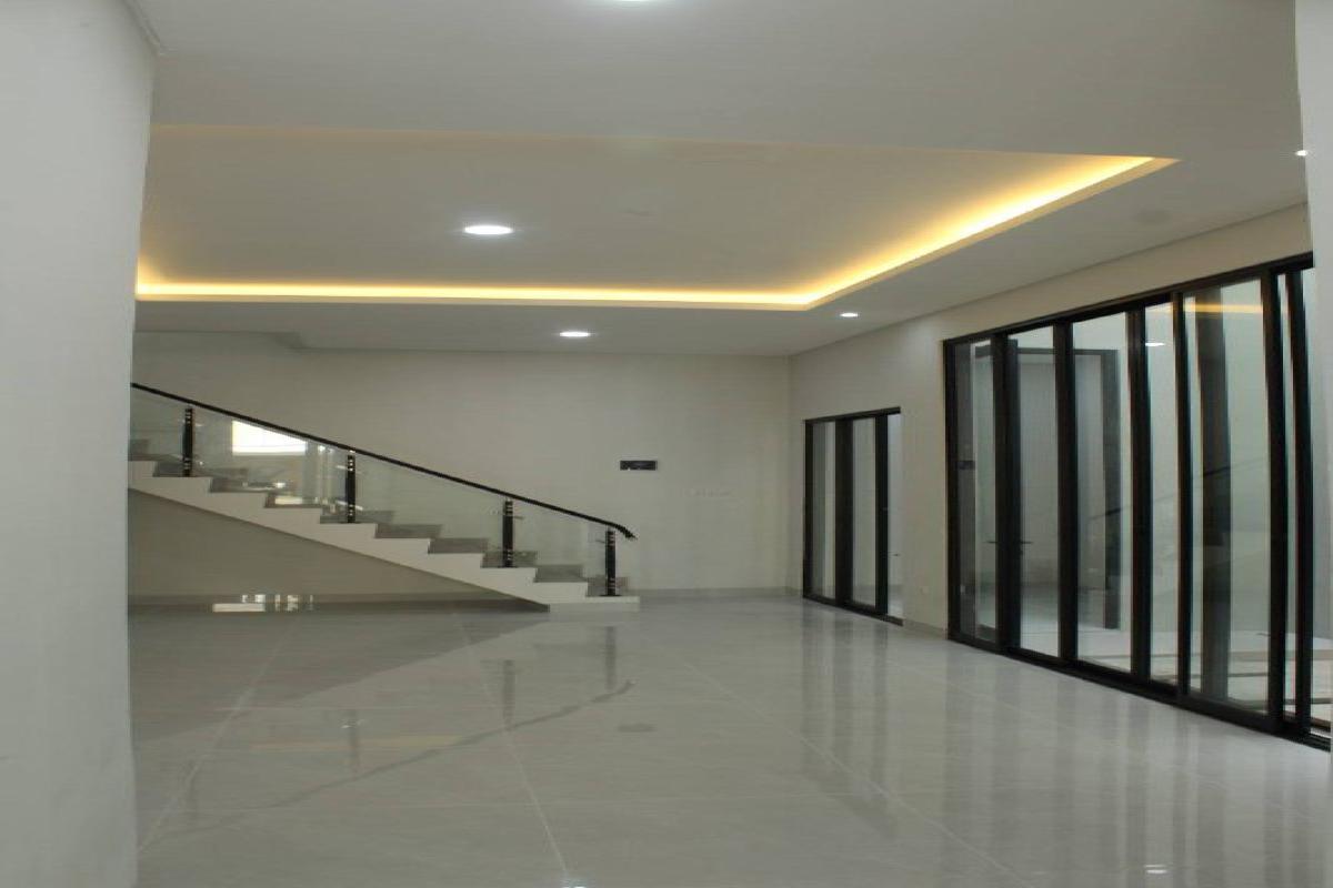 Jual Cepat Turun Harga Rumah Modern @Dian Istana Surabaya Barat - Foto 11
