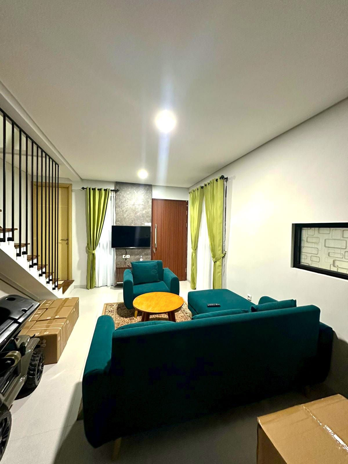 Dijual Rumah Bagus minimalis 2 Lantai  ( Full Furnished )  Lokasi Cluster di Colomadu - Foto 6