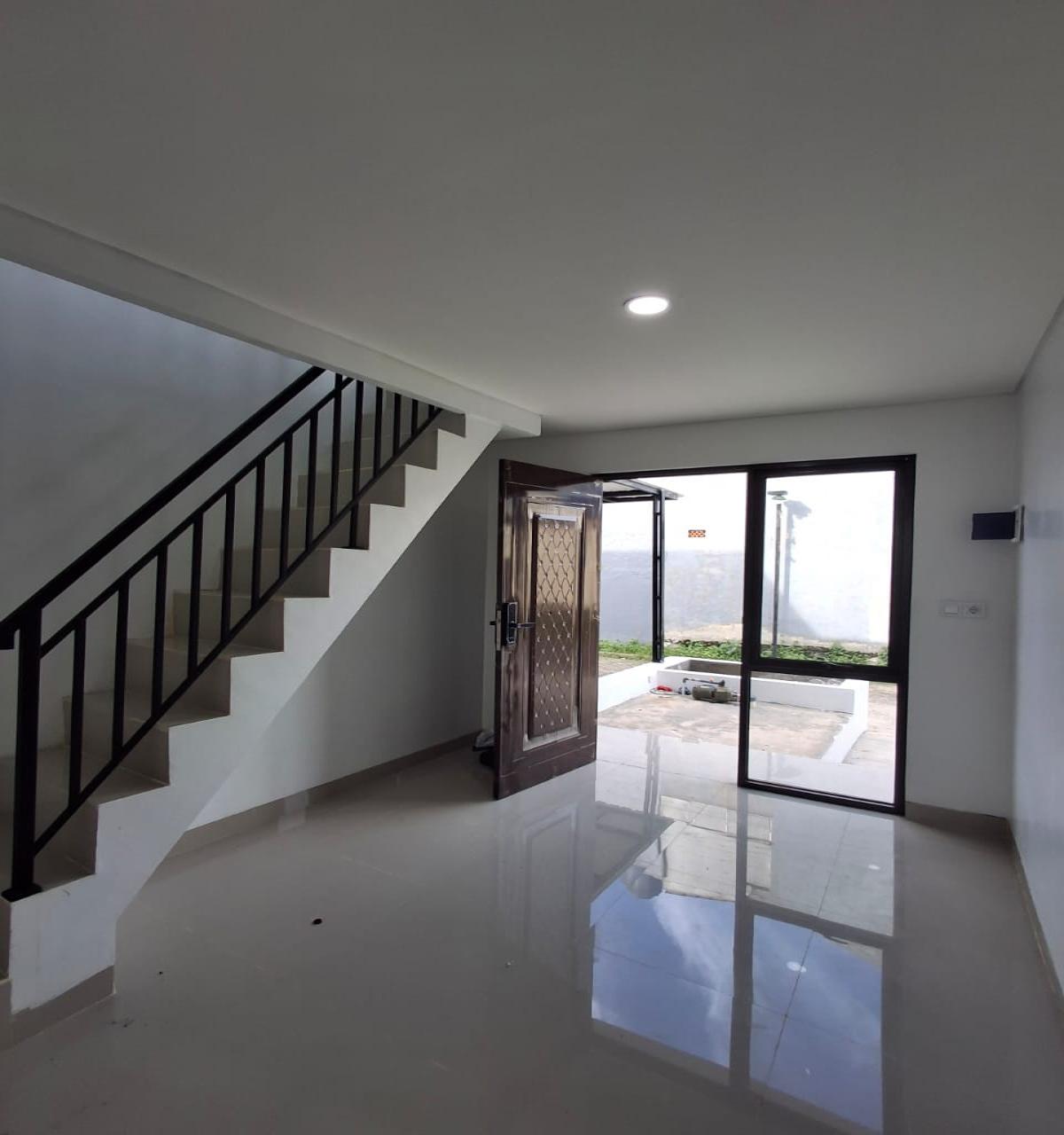 Dijual Rumah Skandinavian Minimalis Kontemporer Pamulang - Foto 2