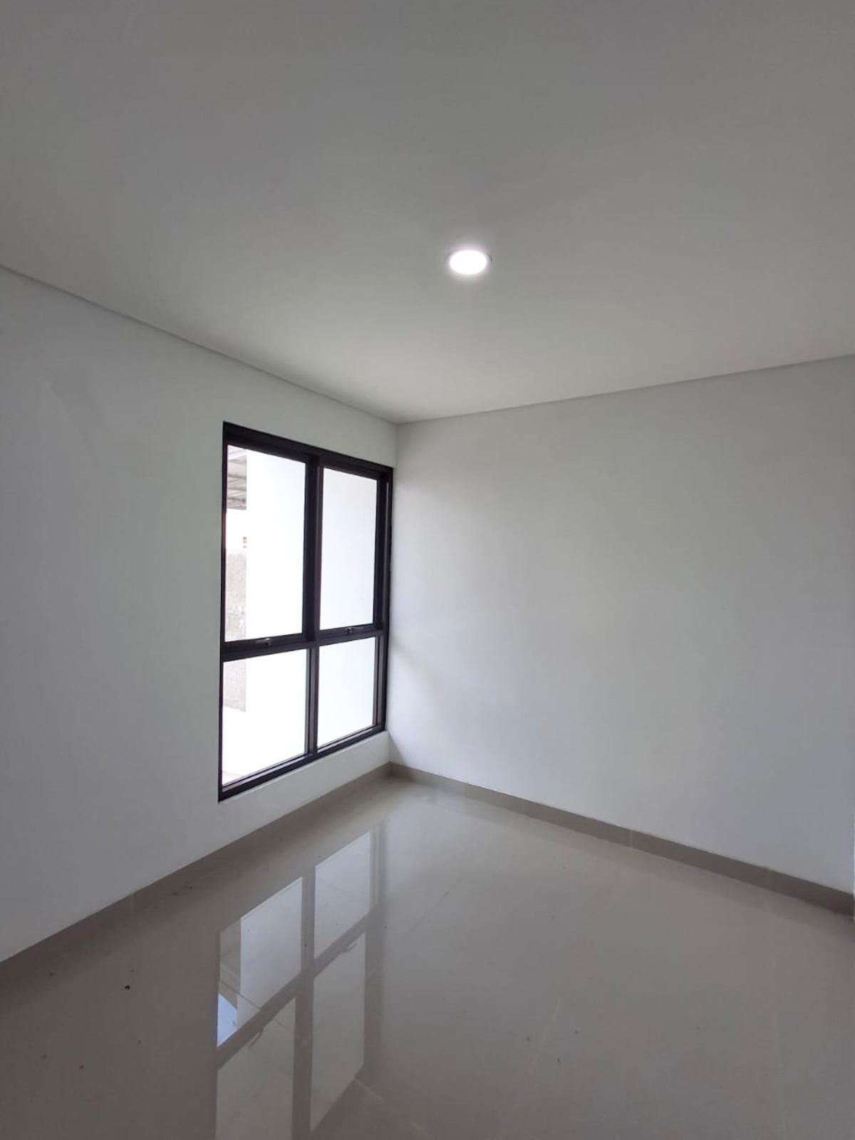 Dijual Rumah Skandinavian Minimalis Kontemporer Pamulang - Foto 10