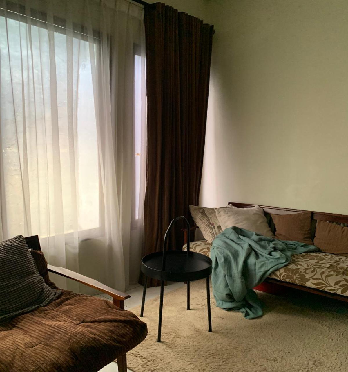Rumah minimalis 2 lantai di Emerald Bintaro Tangerang Selatan - Foto 4