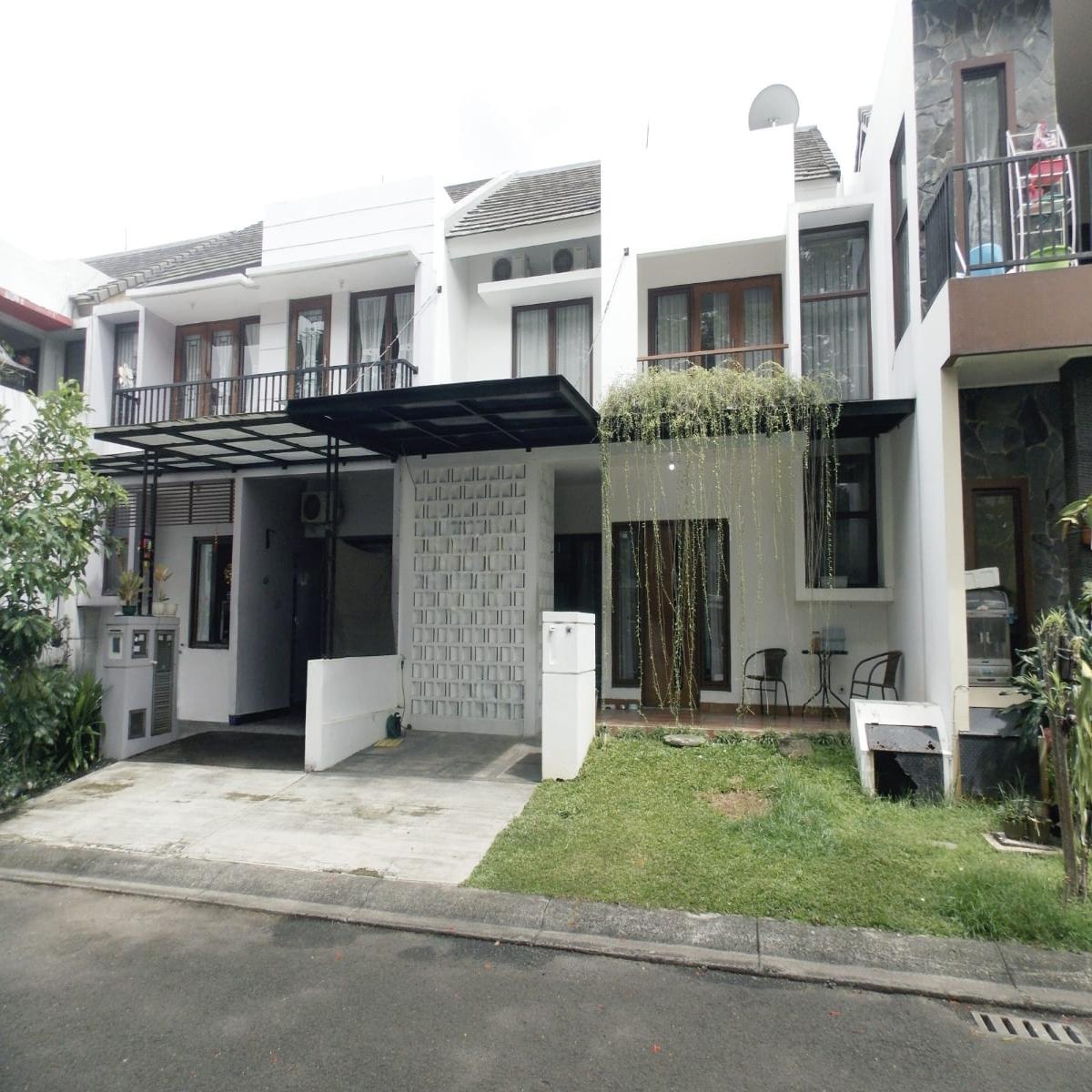 Rumah minimalis 2 lantai di Emerald Bintaro Tangerang Selatan - Foto 2