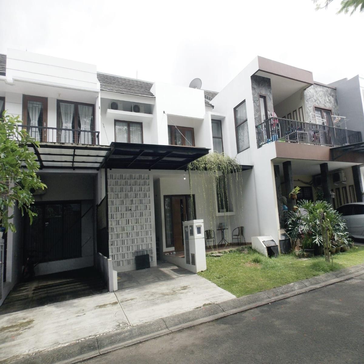 Rumah minimalis 2 lantai di Emerald Bintaro Tangerang Selatan
