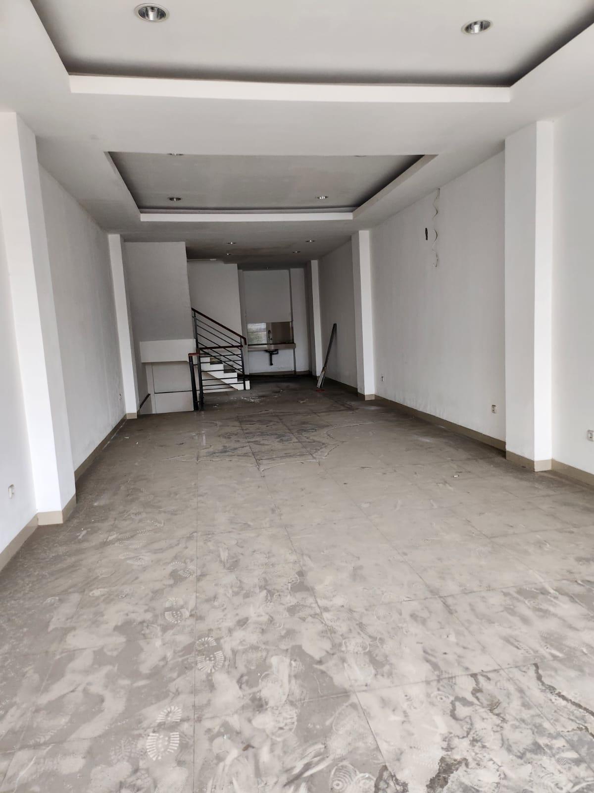 Disewakan Ruko Kosong 4 Lantai di Benhil Jakarta Pusat RW