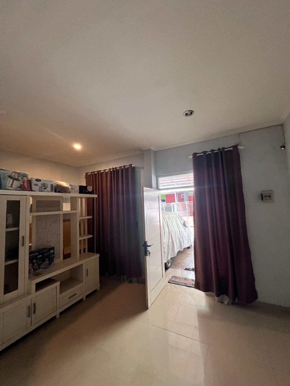 Dijual Cepat Rumah Cluster 2 Lantai dekat Graha Raya, Tangerang Selatan - Foto 4