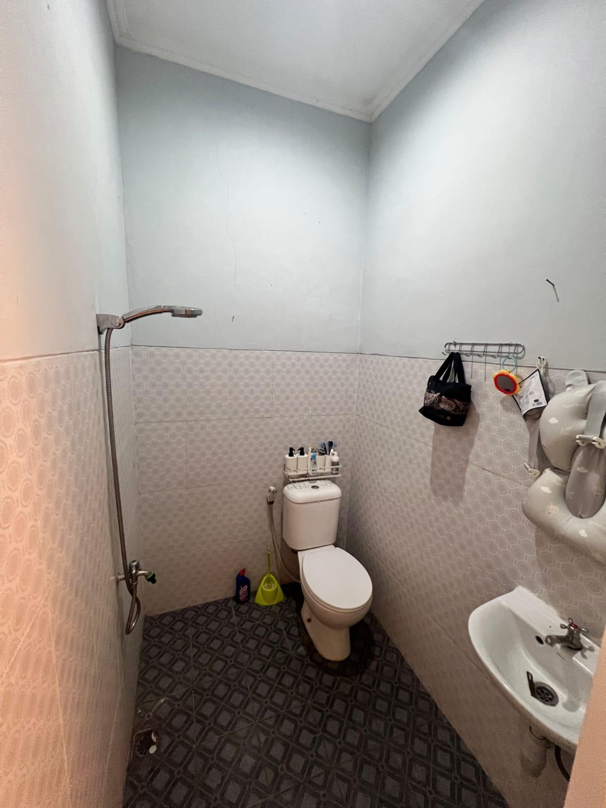 Dijual Cepat Rumah Cluster 2 Lantai dekat Graha Raya, Tangerang Selatan - Foto 14