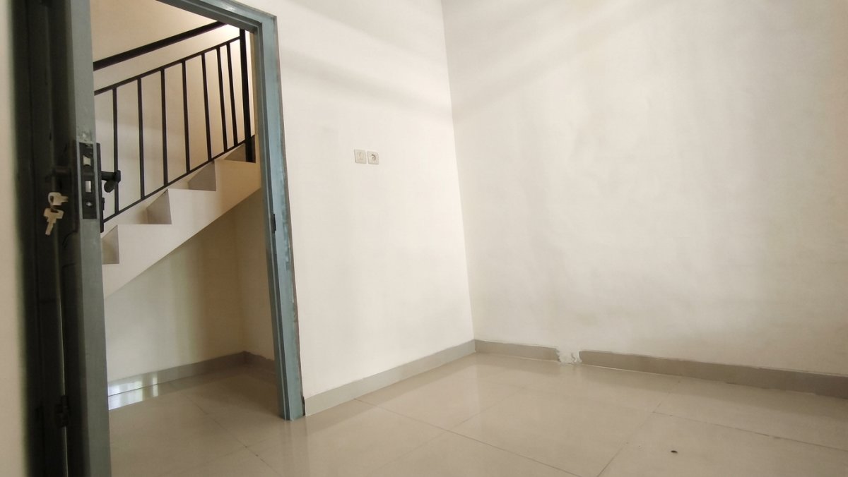 Dijual Cepat Rumah Cluster 2 Lantai dekat Graha Raya, Tangerang Selatan - Foto 3