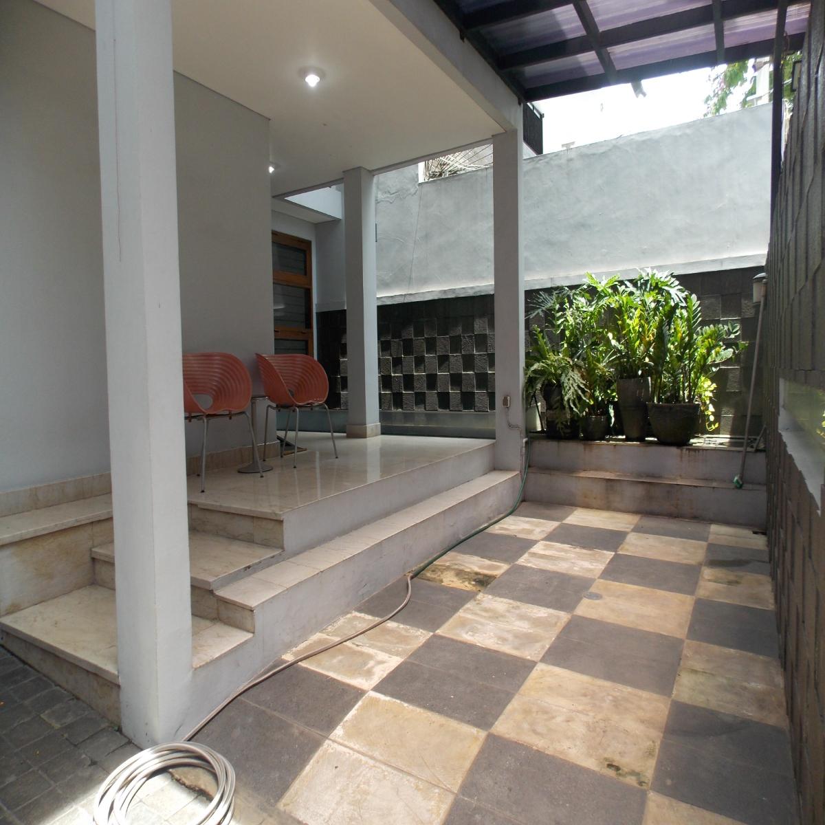 Rumah Bagus 3 Lantai dengan Swiming Pool di Cilandak Jaksel - Foto 3