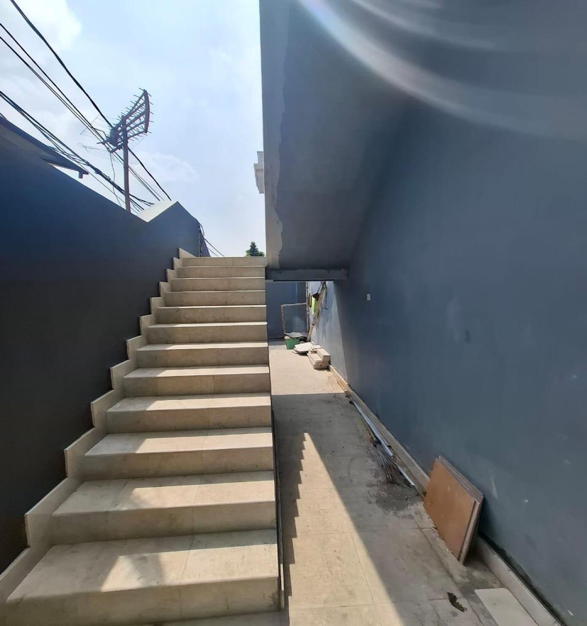 Ruko Lokasi Kelapa Lilin / Belakang Mall Kelapa Gading - Jakarta Utara - Foto 6