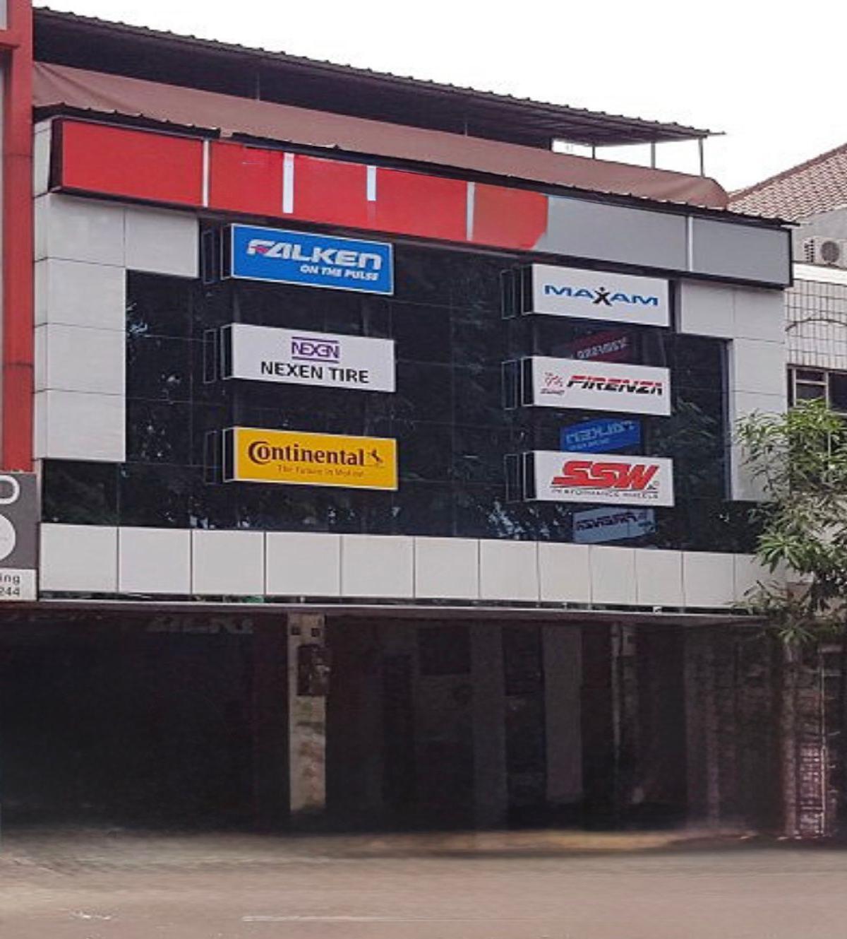 Dijual Ruko Boulevard GANDENG, Kelapa Gading - Jakarta Utara
