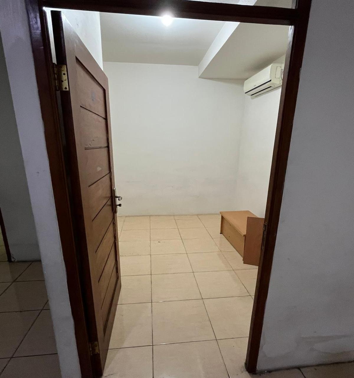 Sewa Ruko Cocok untuk Usaha di Tawakal Tomang Jakarta Barat EF