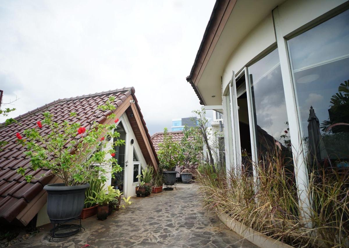 Rumah mewah area slipi Jakarta barat - Foto 10
