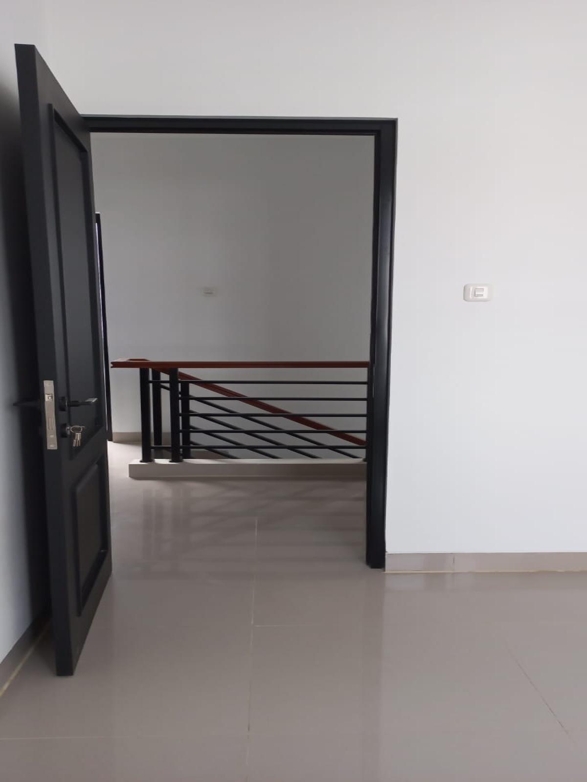 Dijual rumah di Paradiso Bintaro dekat Stasiun Pondok Ranji Tangsel - Foto 2