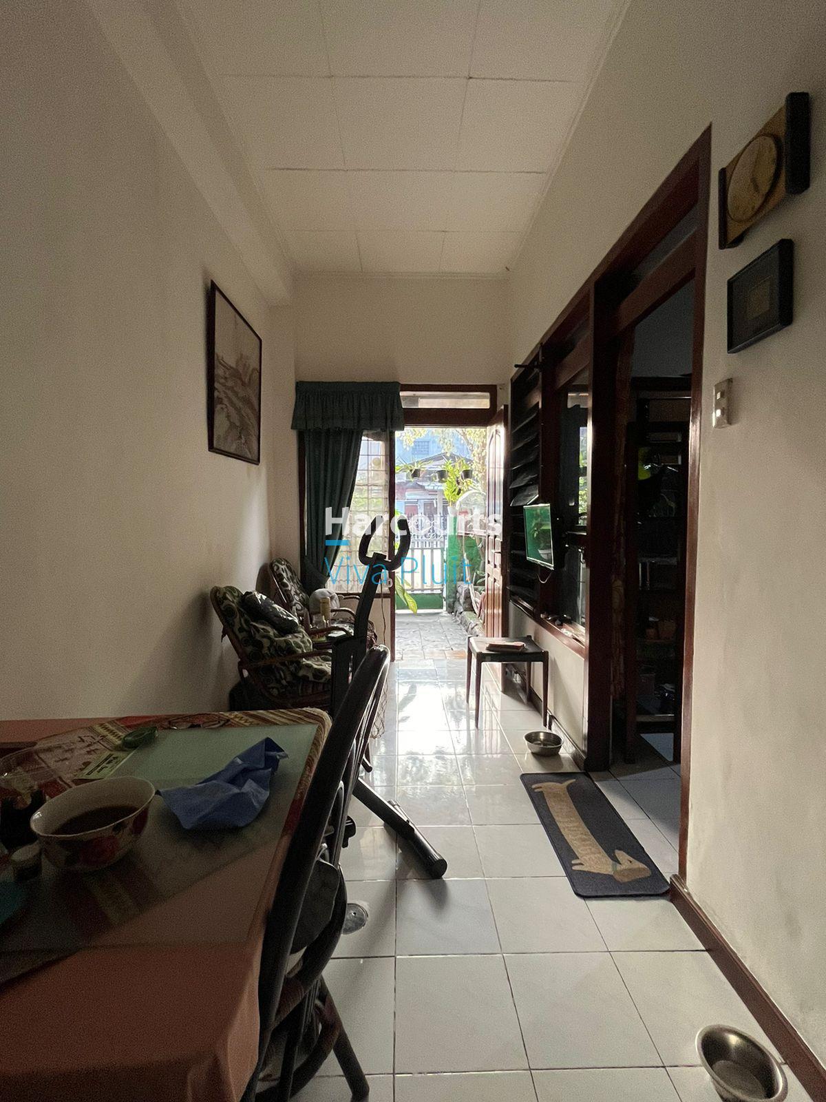 Dijual Rumah Bagus, 2 Lantai Di Tanjung Duren. Nyaman Dan Strategis - Foto 8