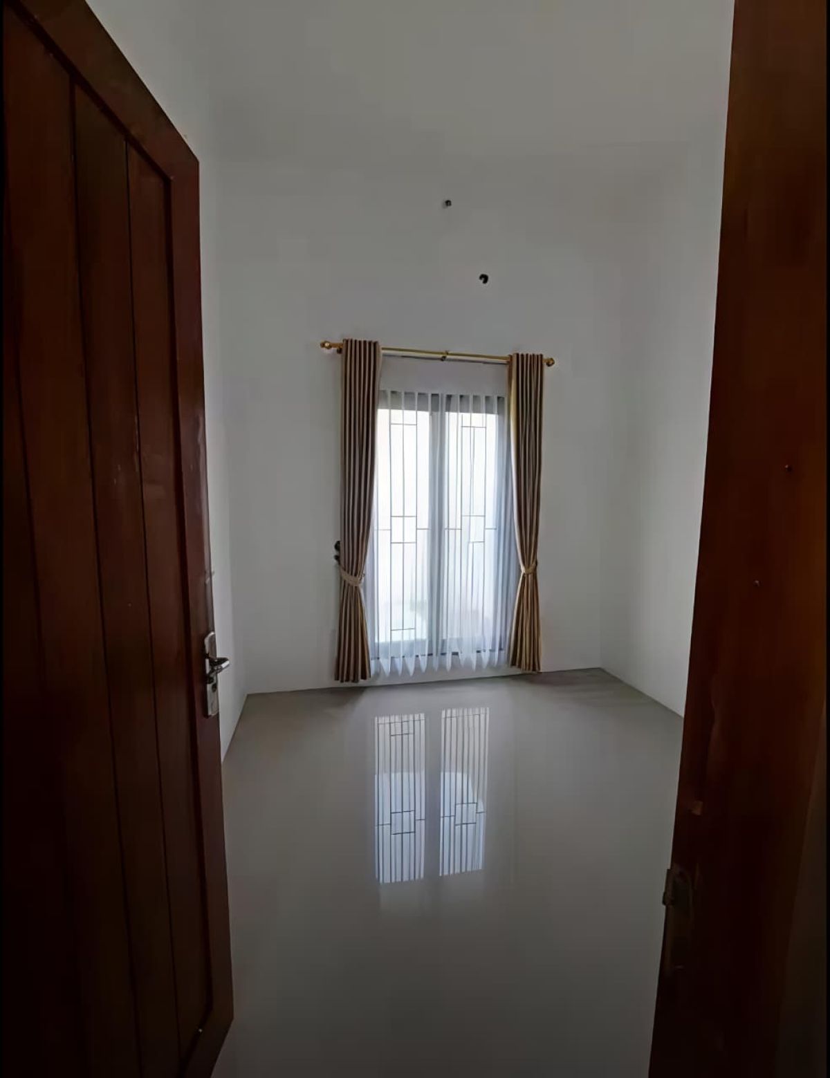 Dijual Rumah Bagus Siap Pakai  Lokasi : Cluster di Blulukan, Colomadu, Solo - Foto 4