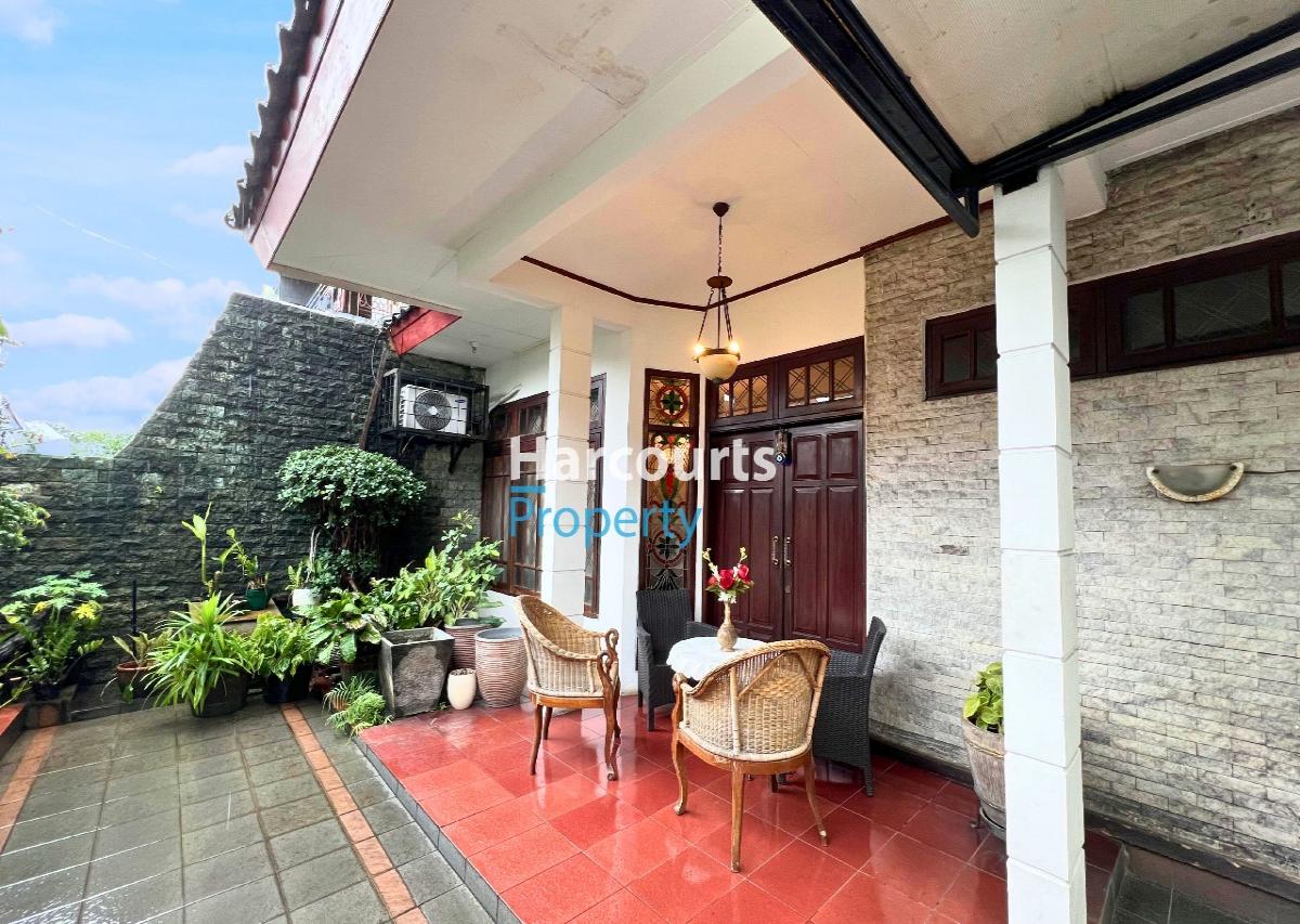 Dijual TURUN HARGA Rumah Klasik Tropis Dekat Area Senopati Kebayoran Baru - Foto 10