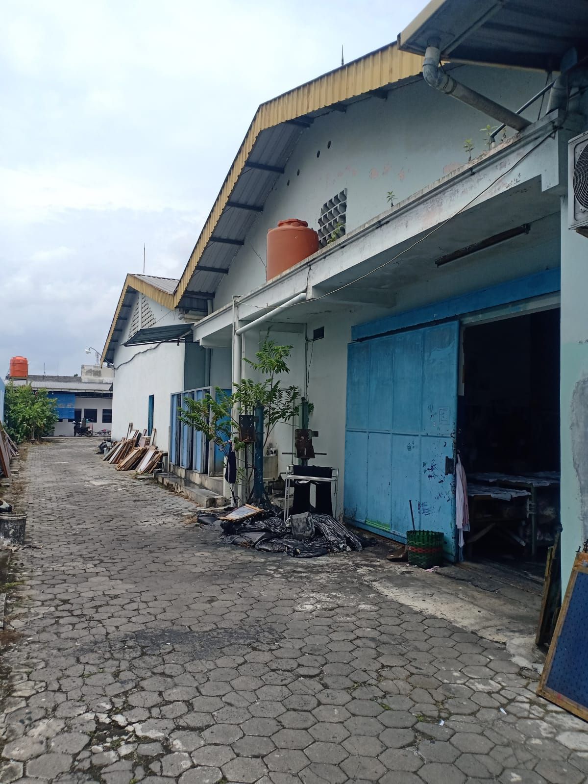 Dijual Gudang Atau Pabrik Strategis Siap Pakai di Telukan Grogol, Sukoharjo