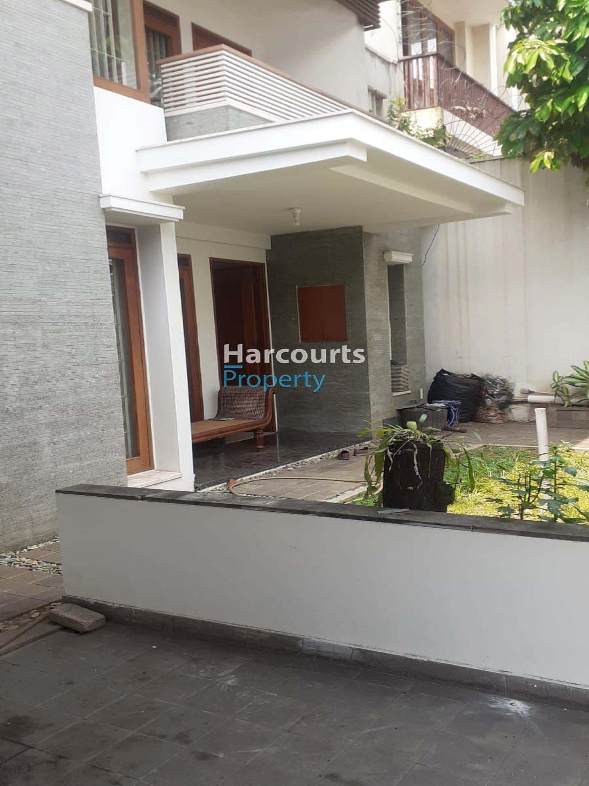 Dijual Rumah Minimalis 1 lantai Bagus dan Terawat di Kebayoran Baru
