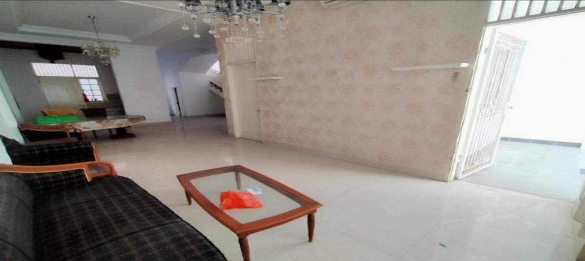 Rumah Bekasi Plus 2 Kontrakan - Foto 4