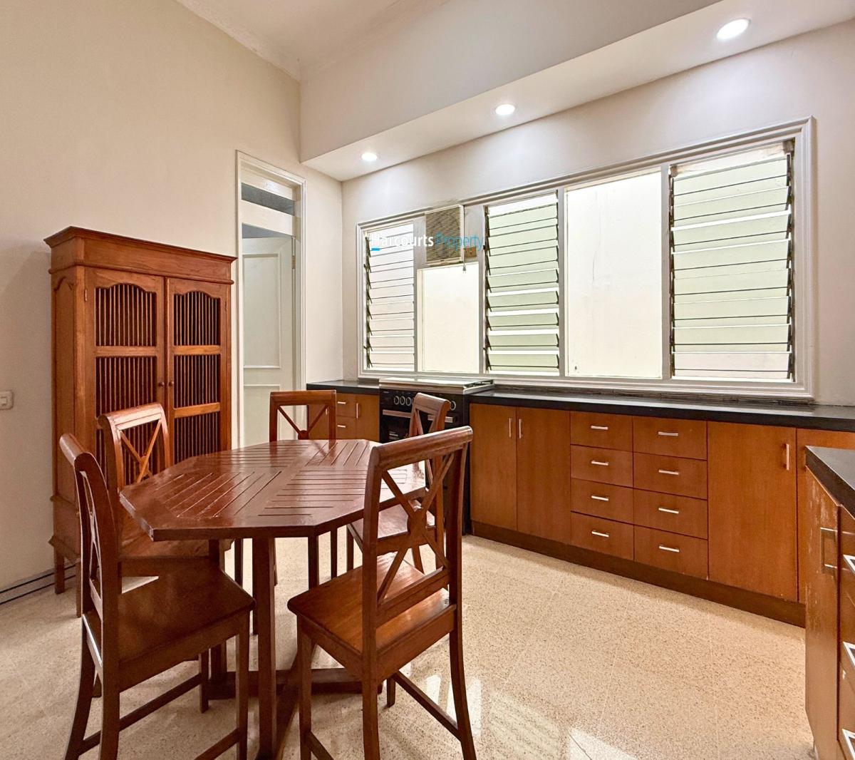 Disewakan Rumah Hunian Klasik Modern Terawat Area Jl. Terusan Hang Lekir Kebayoran Baru - Foto 8