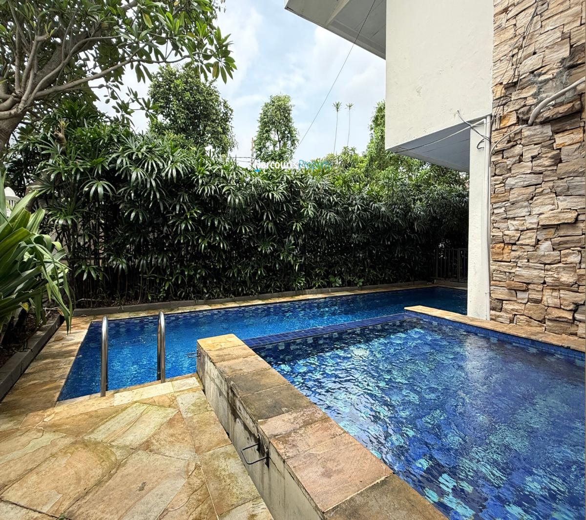 Disewakan Rumah Hunian Klasik Modern Terawat Area Jl. Terusan Hang Lekir Kebayoran Baru - Foto 15