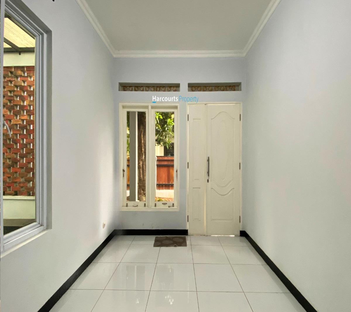 Disewakan Rumah Klasik Minimalis Terawat Area Jl. Cipayung Kebayoran Baru - Foto 7