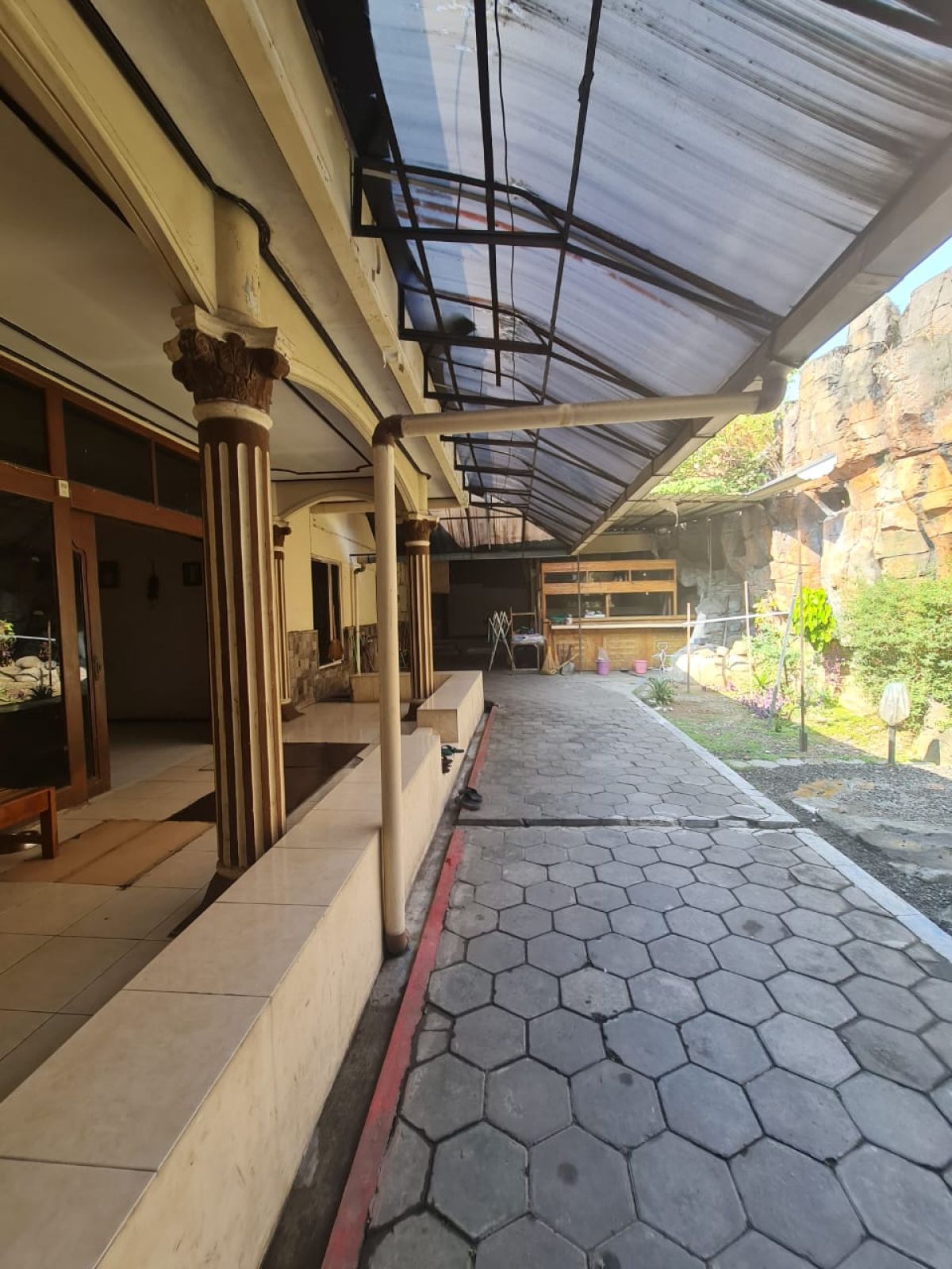 Rumah Lawas Strategis Hitung Tanah, di Jalan dr.Rajiman Laweyan Solo - Foto 6