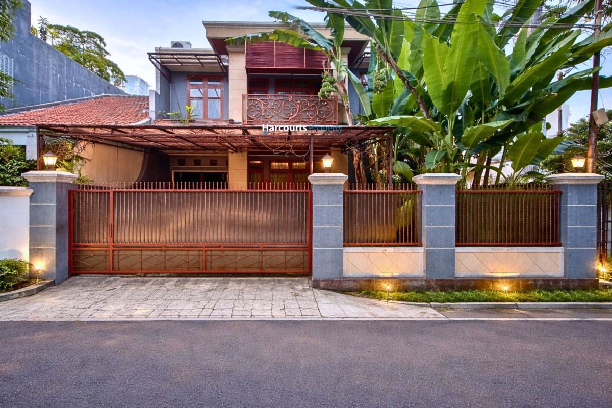 Dijual Rumah Bagus Lokasi Strategis Area Jl. Tulodong Bawah Kebayoran Baru - Foto 2