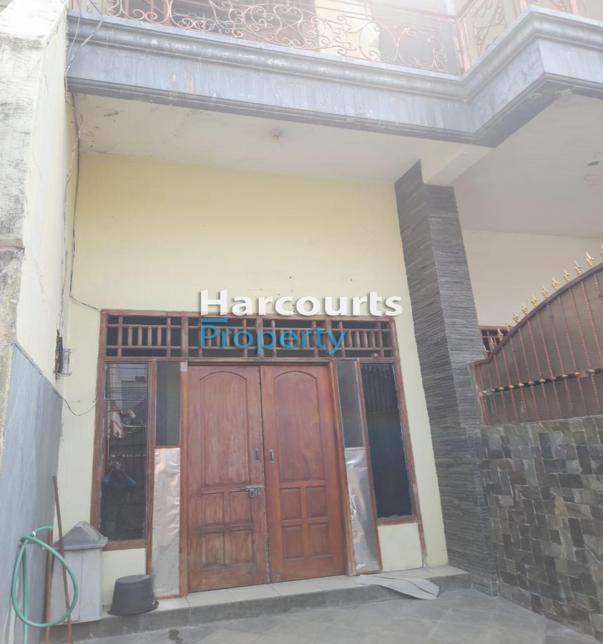 Dijual Rumah Lama 2 Lantai Area Jl. Ciomas Senopati Kebayoran Baru