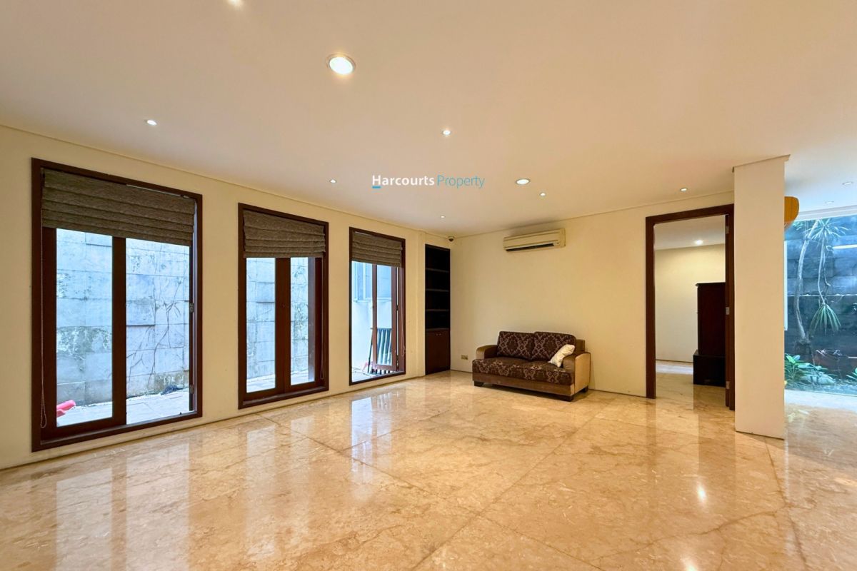 Dijual Rumah Lingkungan Tenang Area Jl. Tulodong Bawah Kebayoran Baru - Foto 6