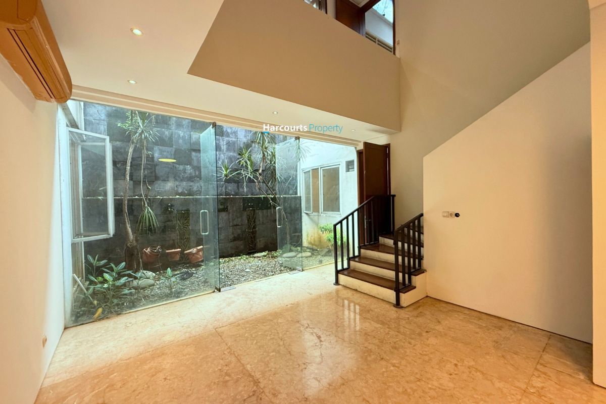Dijual Rumah Lingkungan Tenang Area Jl. Tulodong Bawah Kebayoran Baru - Foto 7