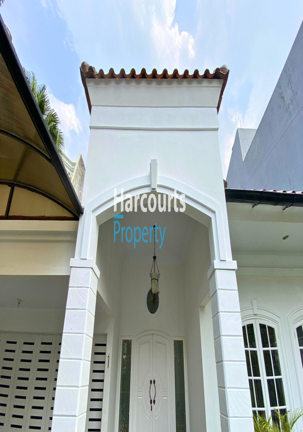 Dijual Rumah Klasik dan Besar Area Jl. Hang Lekir Kebayoran Baru